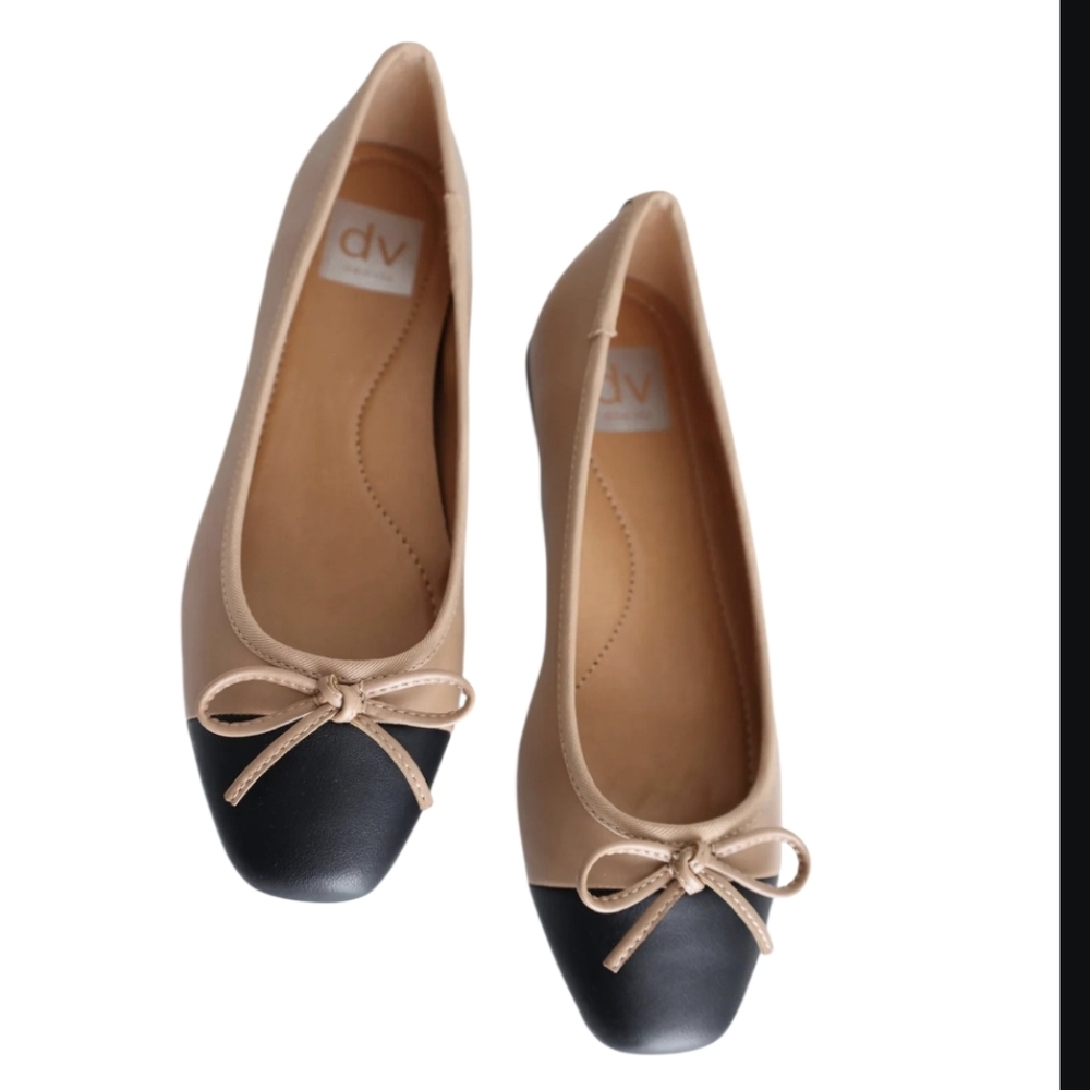 Dolce Vita Black and Tan Ballet Flats